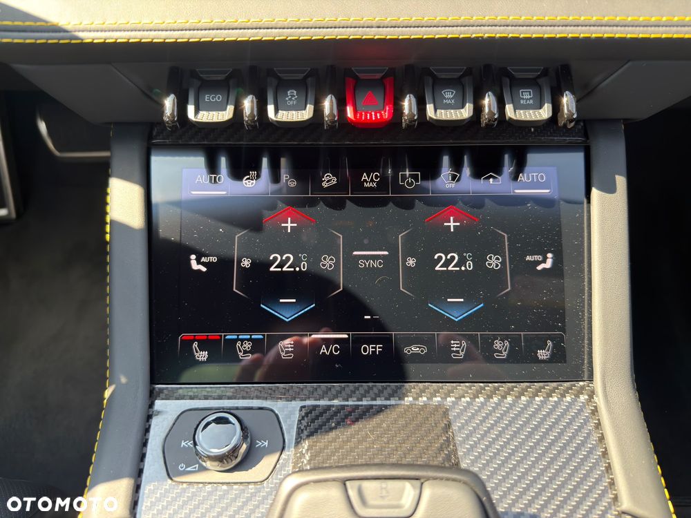 Lamborghini Urus - 25