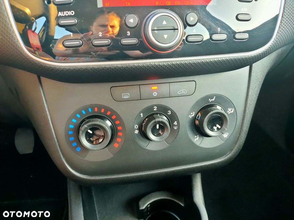 Fiat Punto 2012 - 28