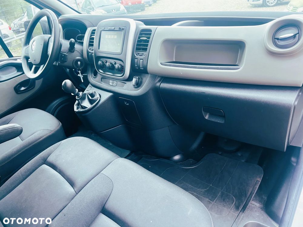 Renault Trafic - 11