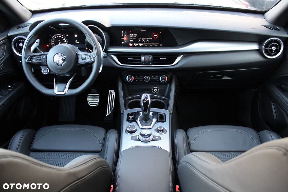 Alfa Romeo Stelvio 2.0 Turbo Veloce Q4 - 22