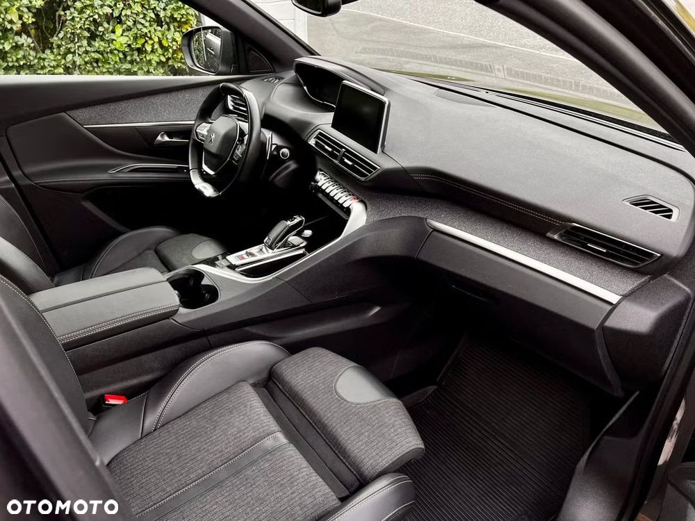 Peugeot 5008 PureTech 130 EAT8 Stop & Start GT - 10