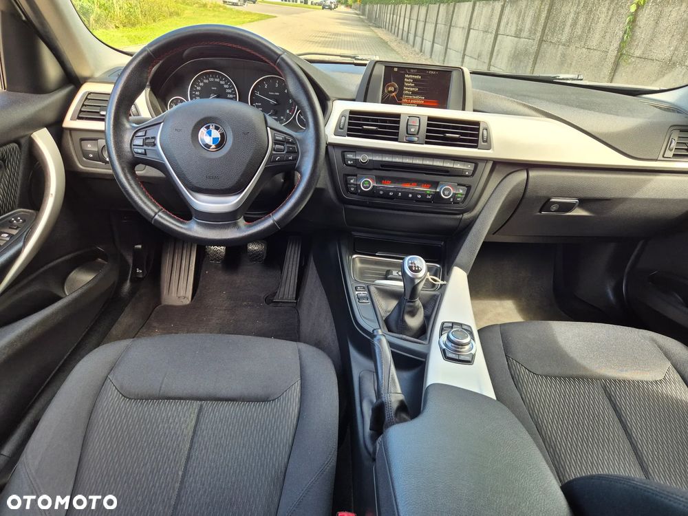 BMW Seria 3 318d DPF Edition Lifestyle - 6