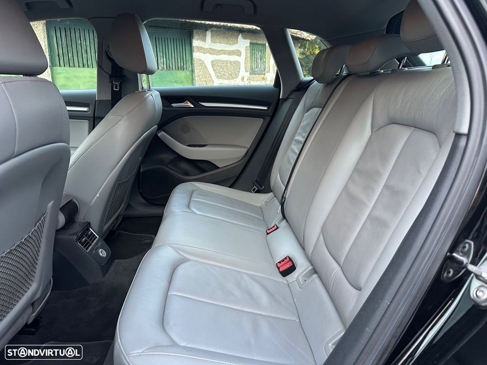 Audi A3 Sportback 1.6 TDI Sport S tronic - 31