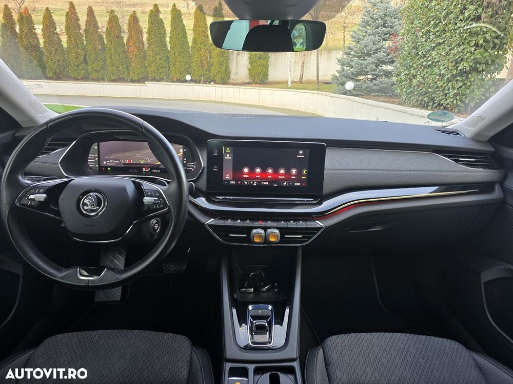 Skoda Octavia 2.0 TDI DSG First Edition - 12