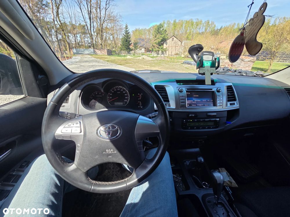 Toyota Hilux 3.0 D-4D SR5 - 6