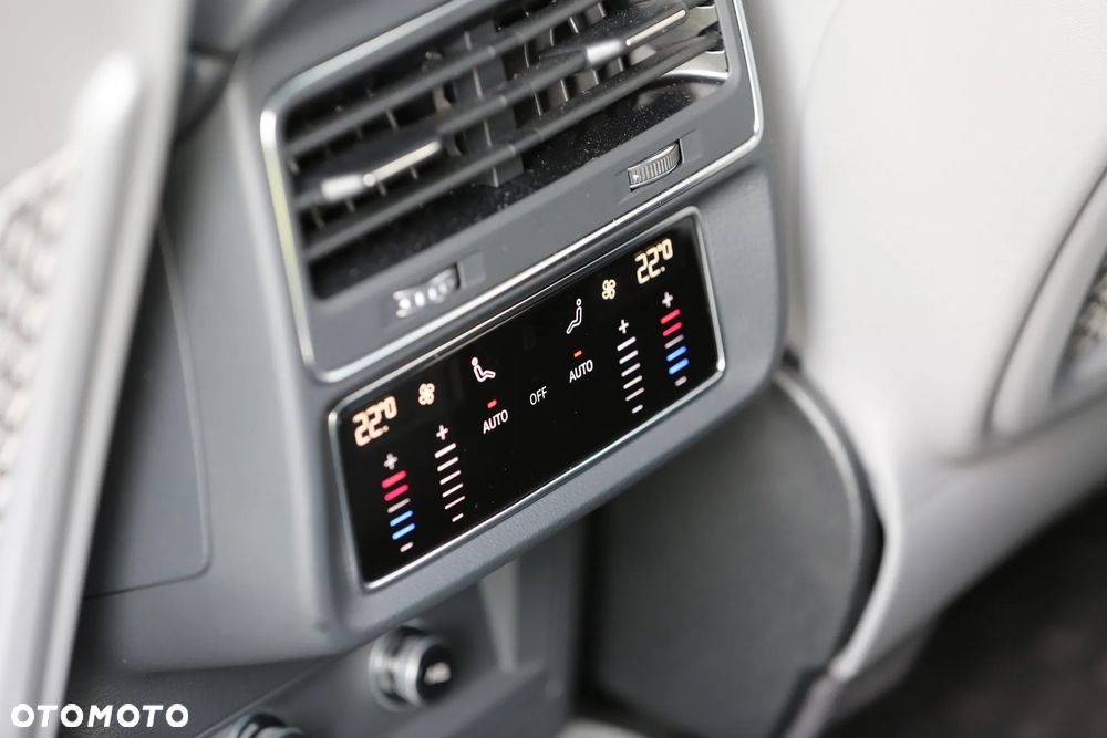 Audi Q8 50 TDI mHEV Quattro Black Edition Tiptronic - 16