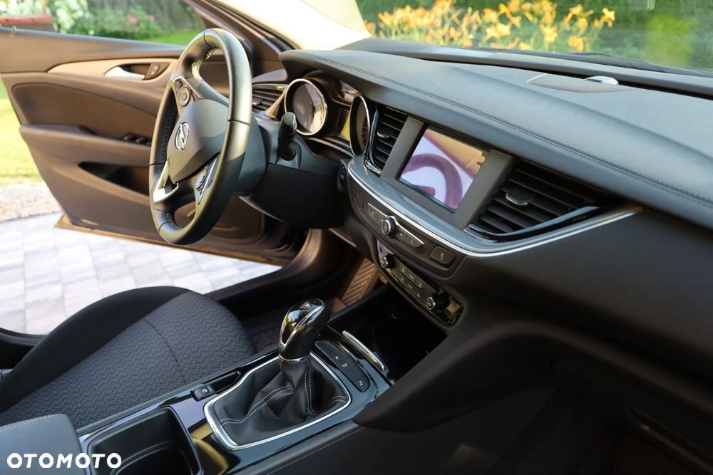 Opel Insignia 1.5 T Enjoy S&S - 18