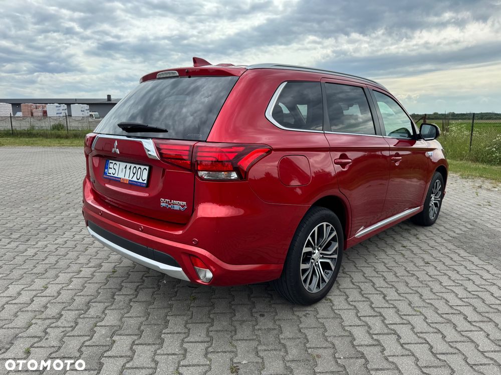 Mitsubishi Outlander - 5