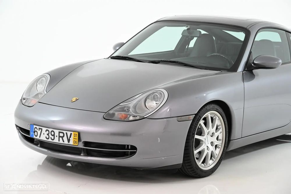 Porsche 911 (996) Carrera 4 Coupé - 17