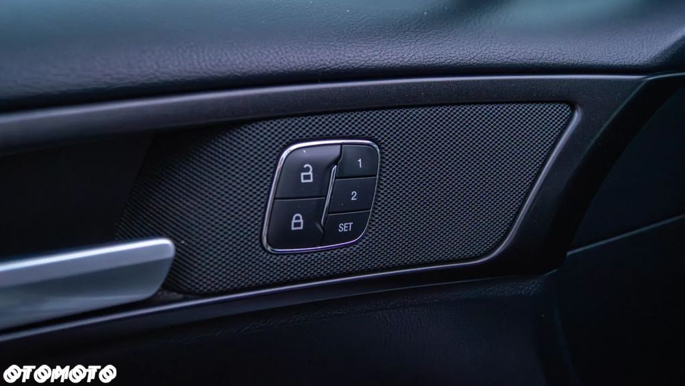 Ford Fusion - 5