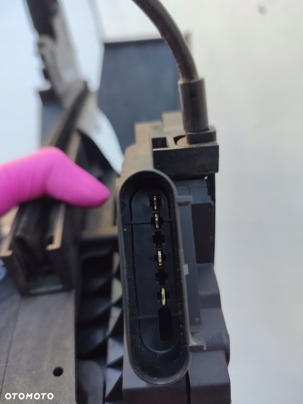 Zamek drzwi prawy przód pasażera FORD GRAND C-MAX II EUROPA KEYLESS - 5