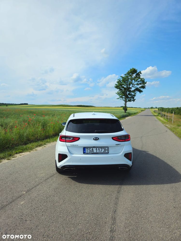 Kia Ceed 1.6 T-GDI GT DCT - 14