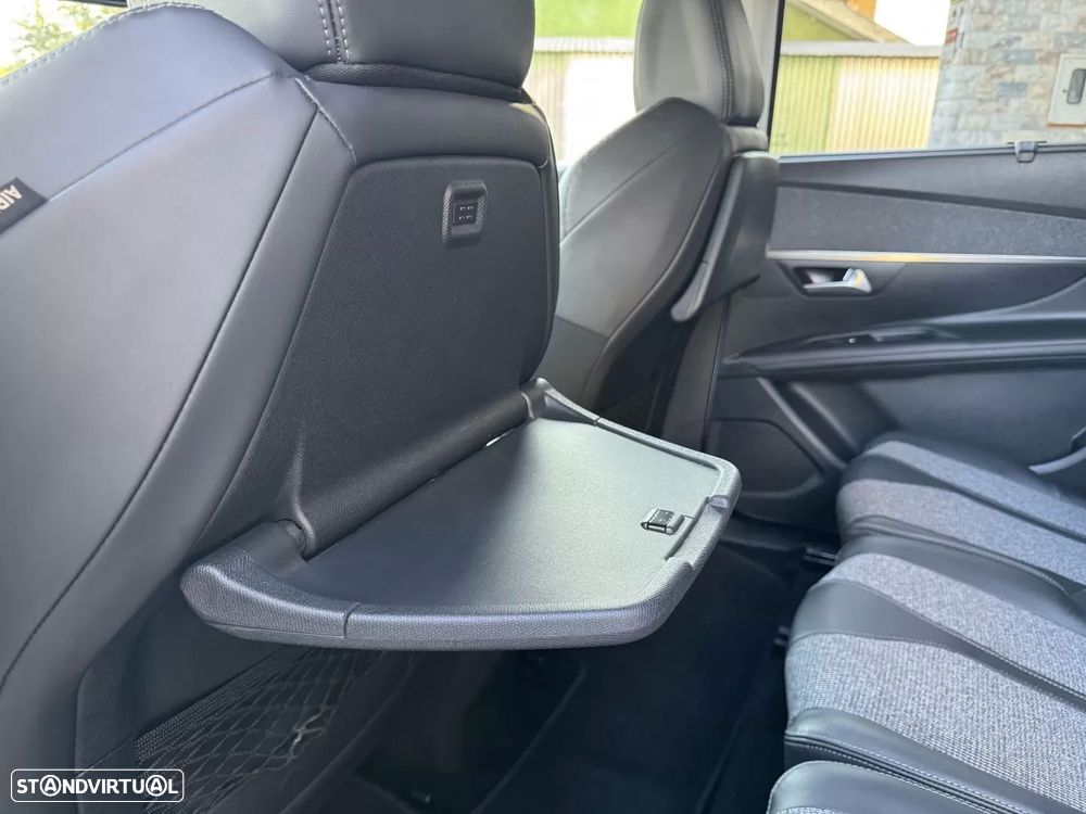 Peugeot 5008 1.6 BlueHDi Allure - 21