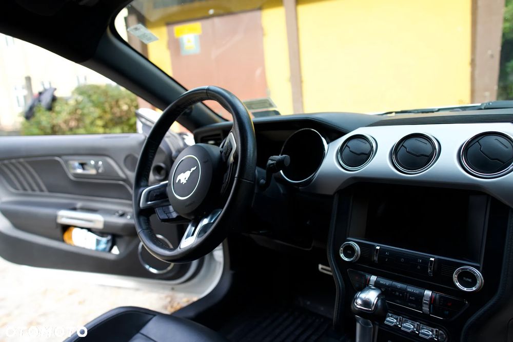 Ford Mustang 2.3 EcoBoost - 17