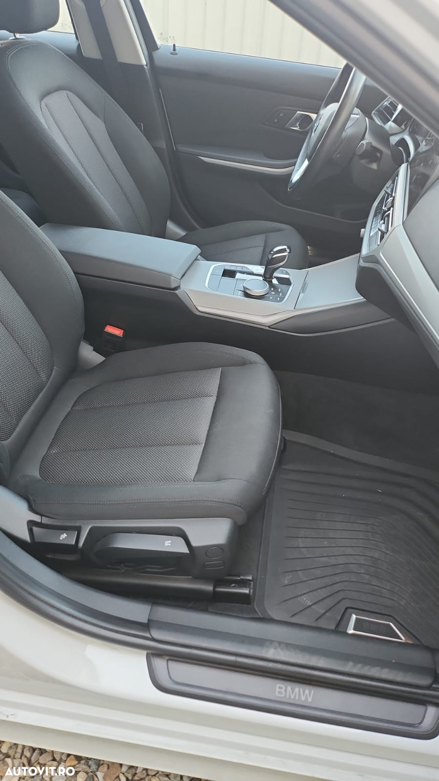 BMW Seria 3 320i Aut. Advantage - 6
