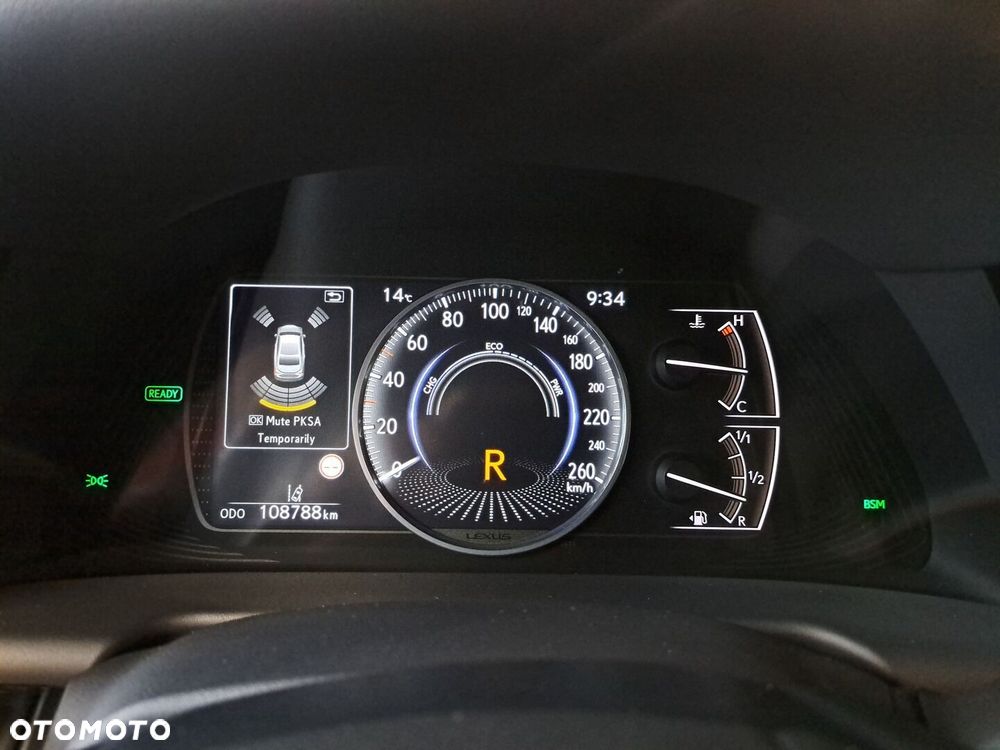 Lexus ES 300h Prestige - 39