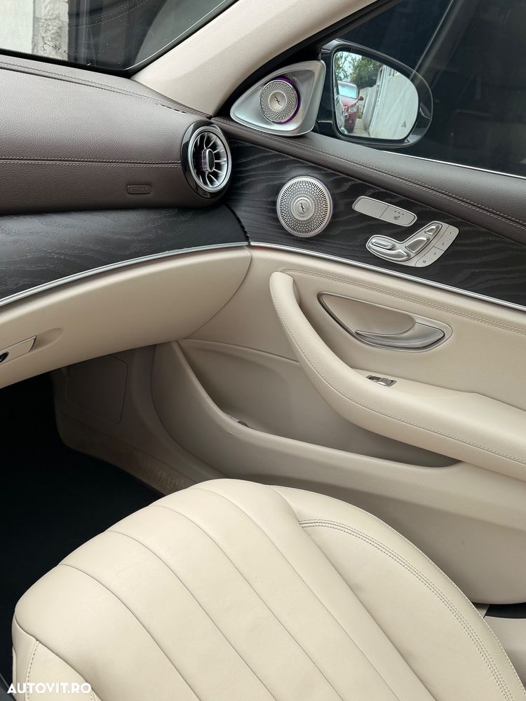 Mercedes-Benz E - 23