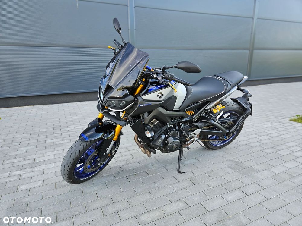 Yamaha MT - 2