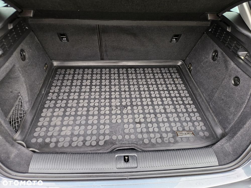 Audi A3 Sportback 1.4 TFSI Ambiente - 27
