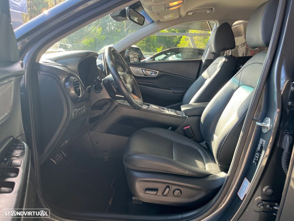 Hyundai Kauai EV 64 kWh Premium - 17