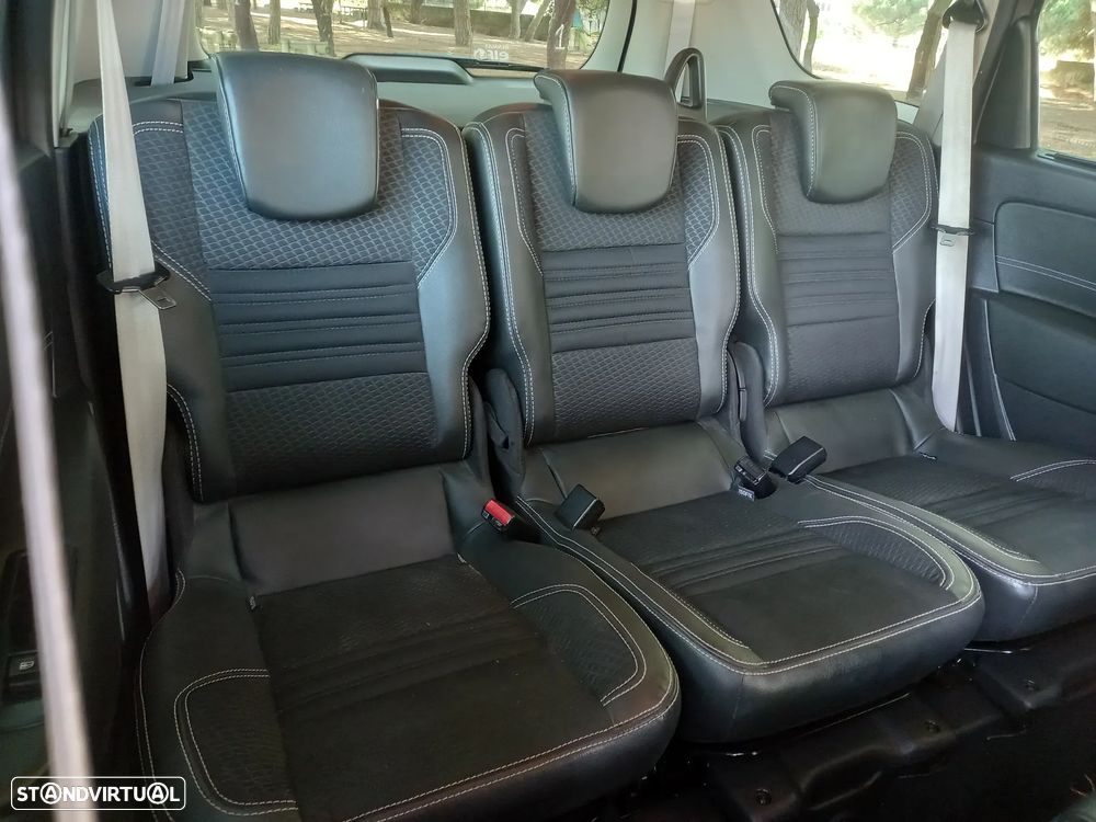 Renault Grand Scénic 1.6 dCi Bose Edition SS - 25