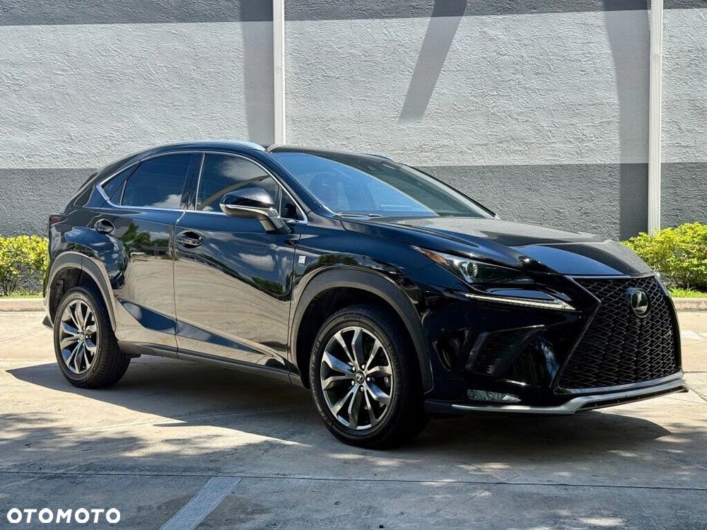 Lexus NX - 1
