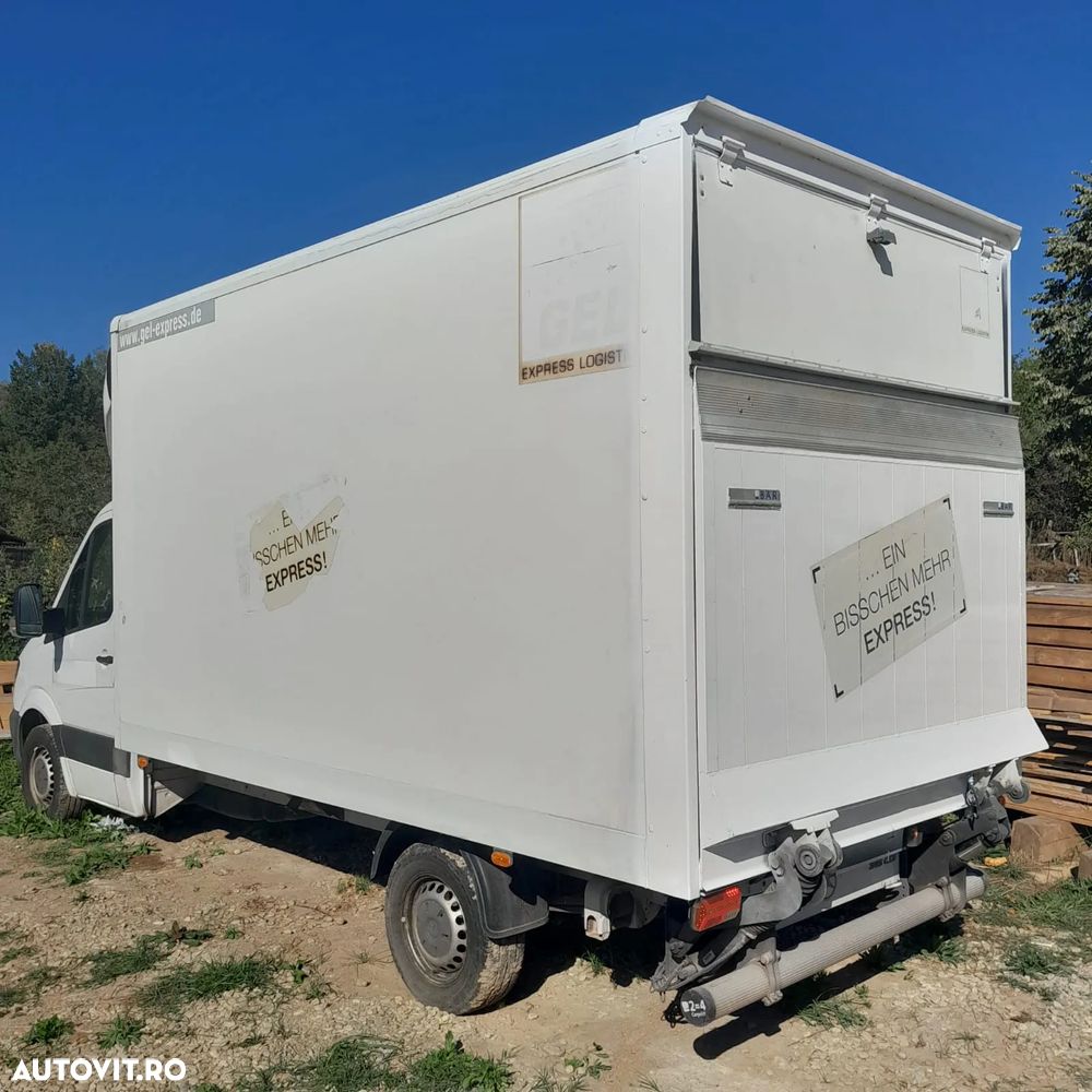 Mercedes-Benz Sprinter - 4