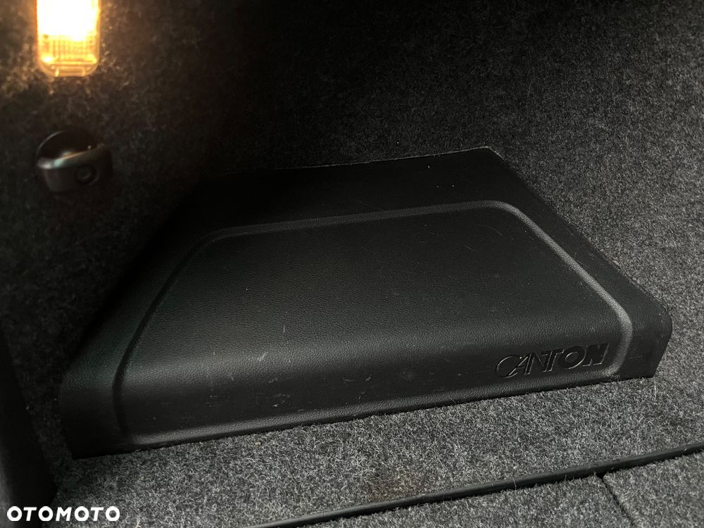 Skoda Octavia 2.0 TDI DSG RS - 29