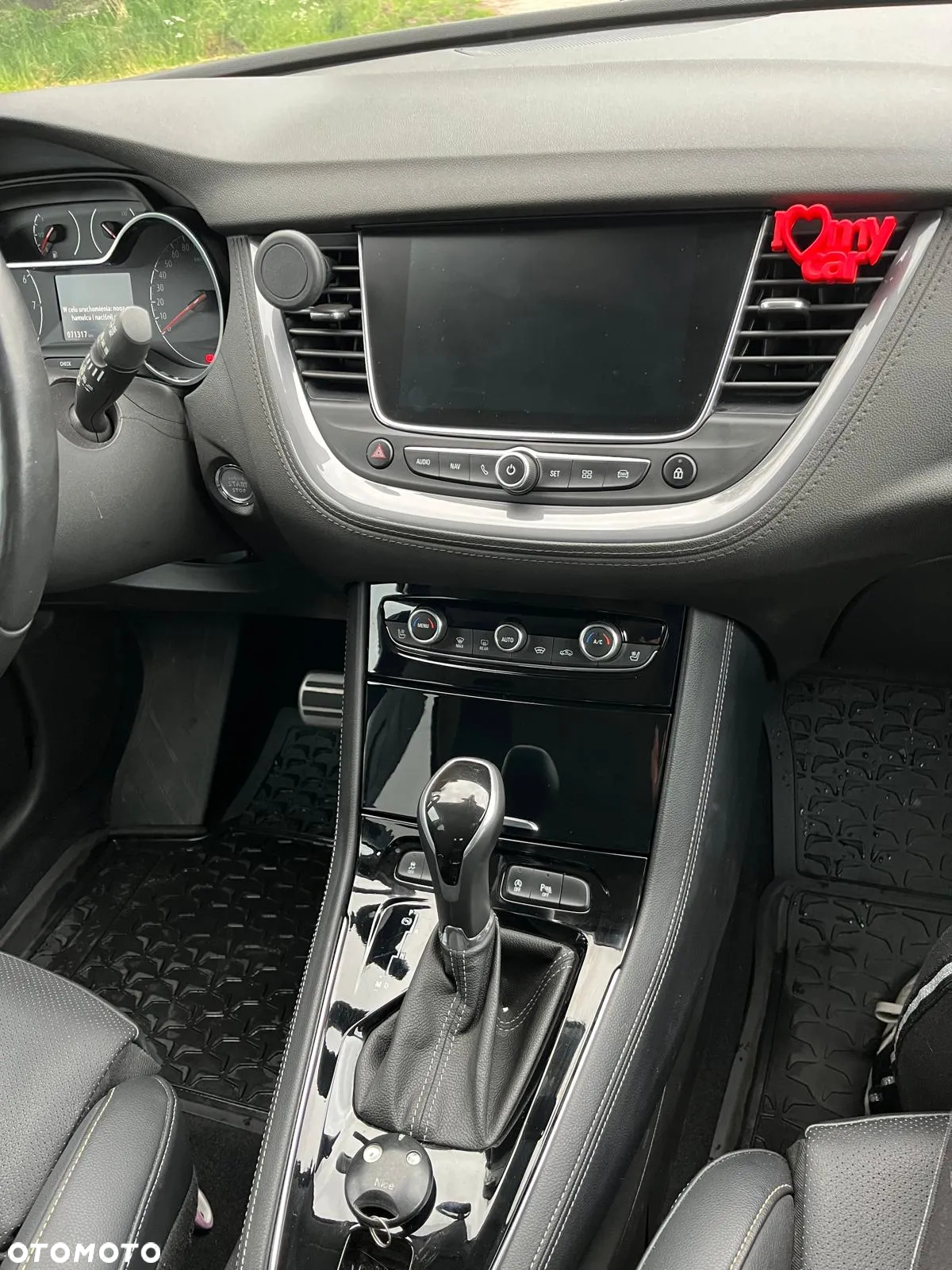 Opel Grandland X 1.6 T Ultimate S&S - 9