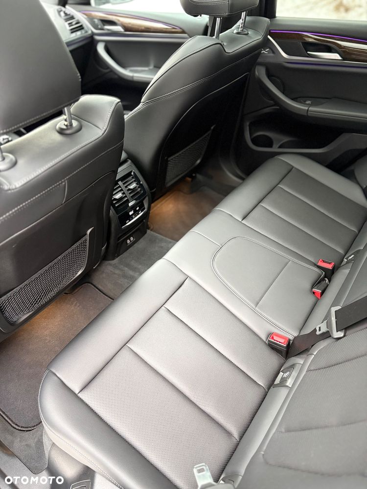 BMW X3 - 16