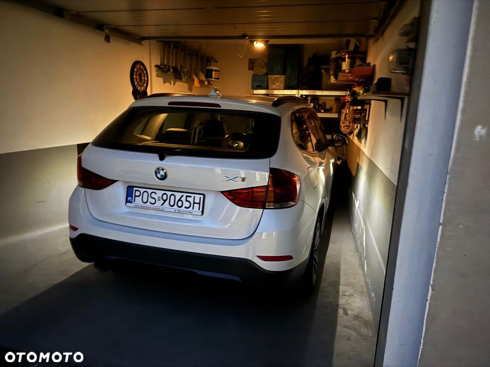 BMW X1 sDrive18d Sport Line - 12