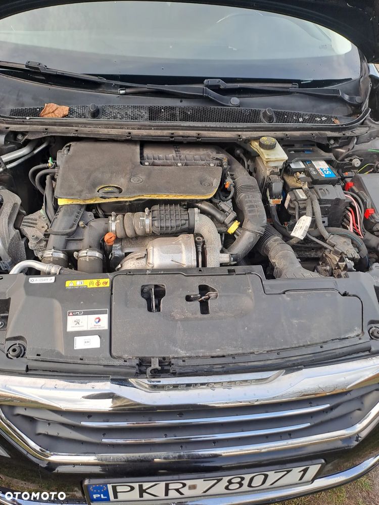 Peugeot 308 1.6 BlueHDi Allure S&S - 10