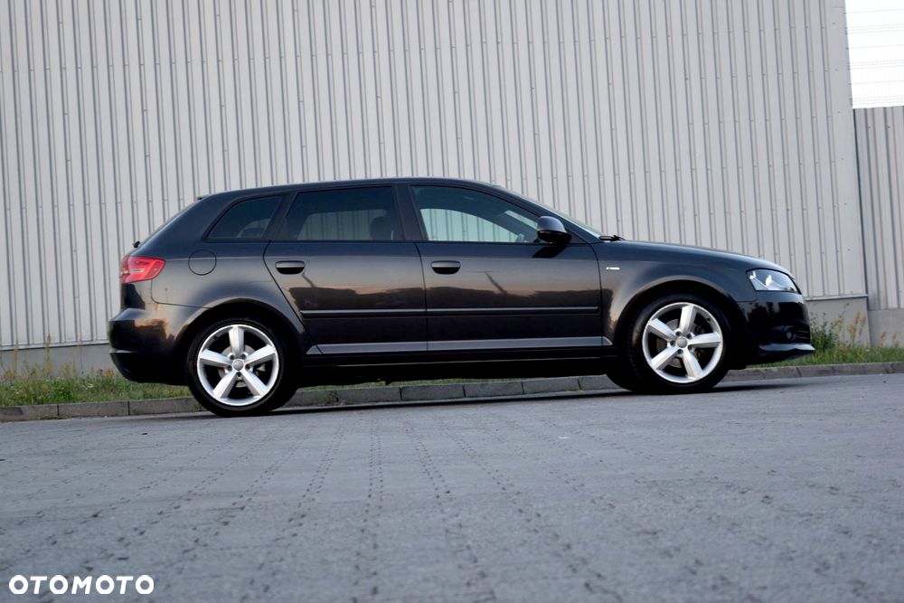 Audi A3 Sportback 1.6 S line Sportpaket (plus) - 13