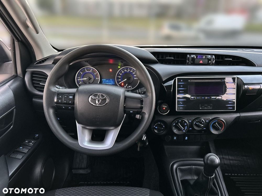 Toyota Hilux 2.4 D-4D Double Cab DLX 4x4 - 12