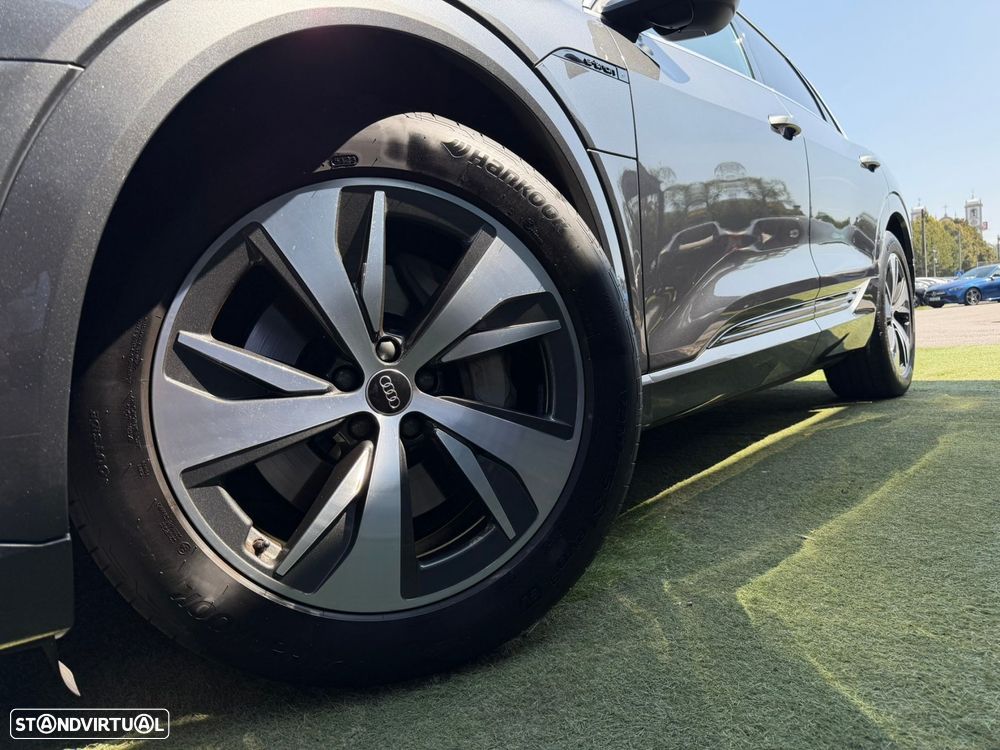 Audi Q8 e-Tron 50 quattro S line - 6