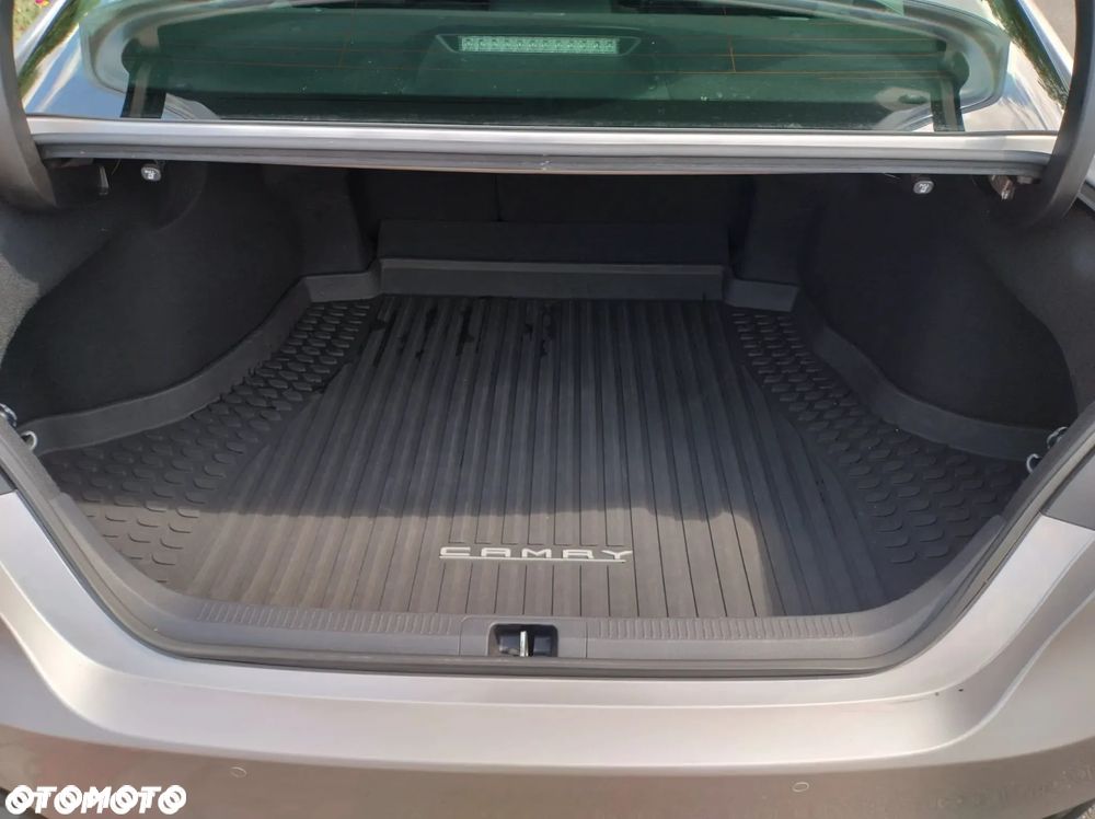 Toyota Camry 2.5 Hybrid Executive CVT - 13