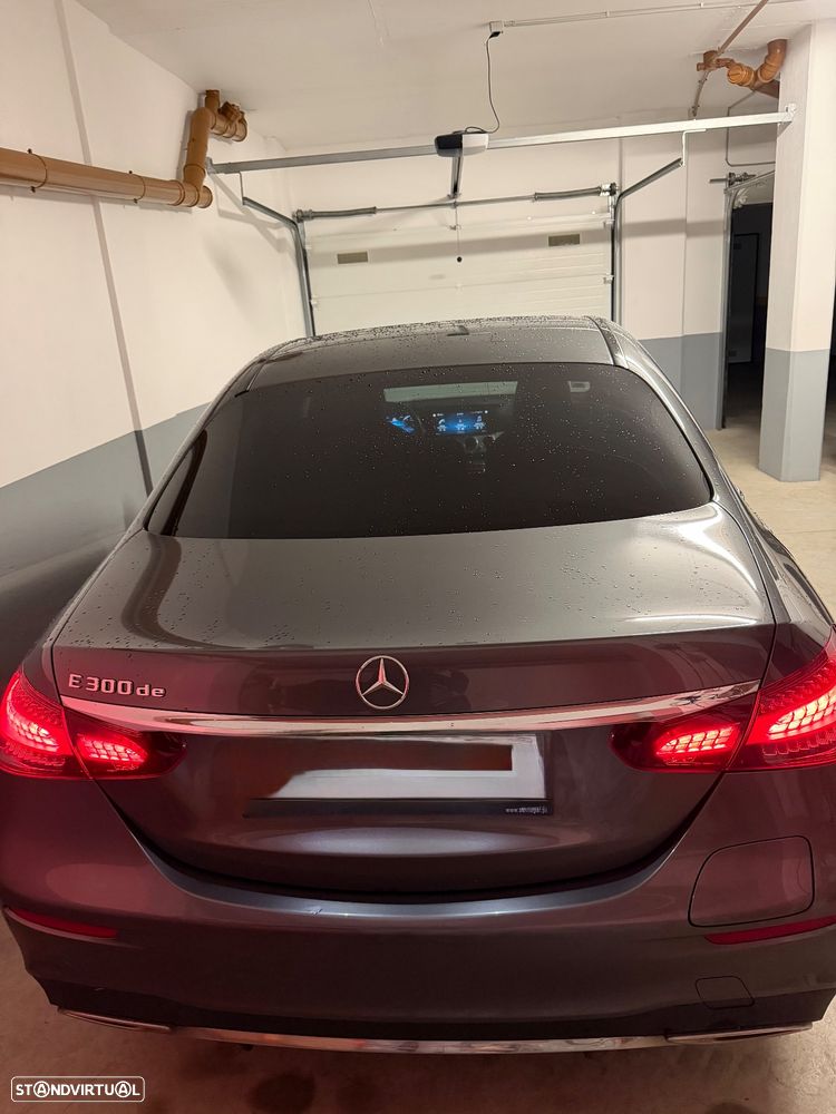 Mercedes-Benz E 300 de AMG Line - 4