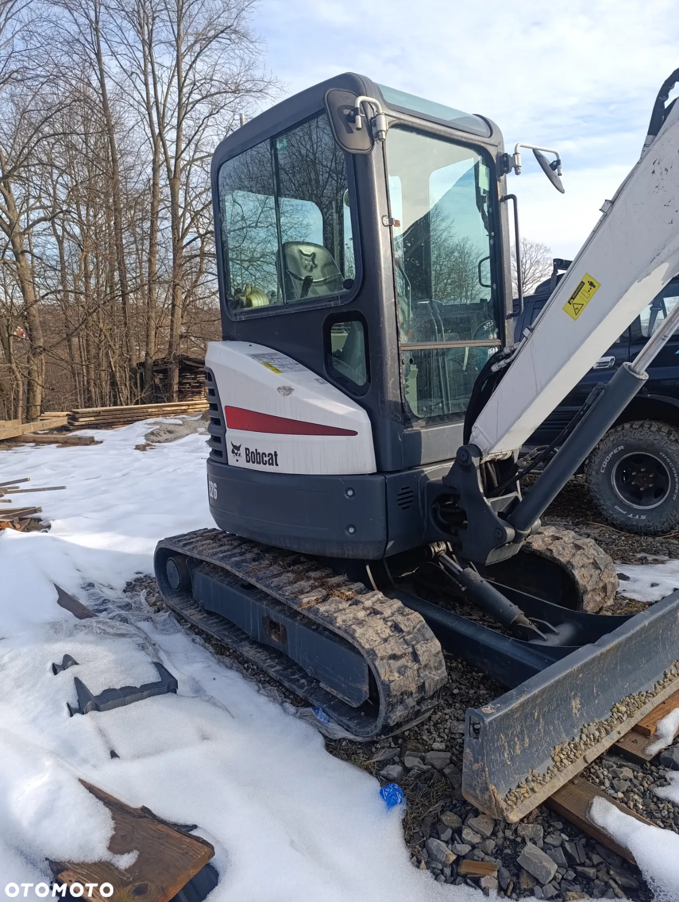 Bobcat B26 - 4
