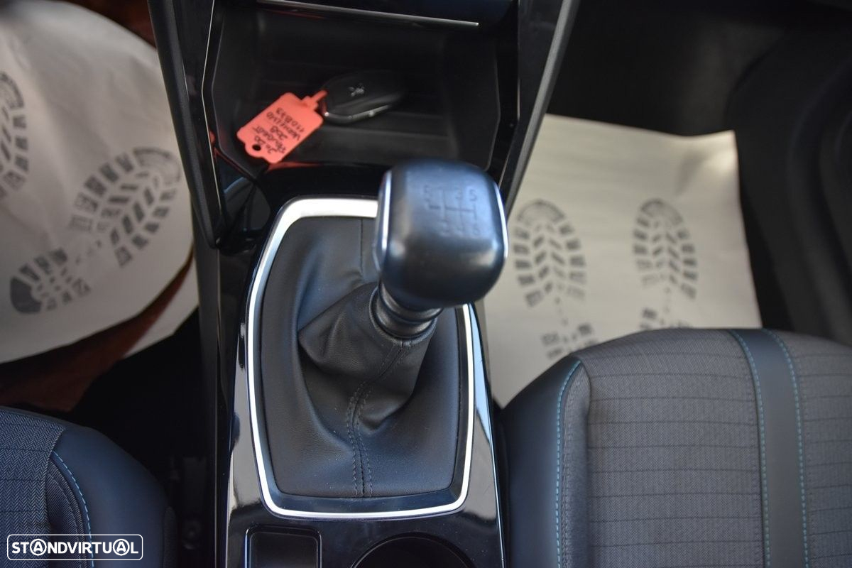 Peugeot 208 1.2 PureTech GT - 25