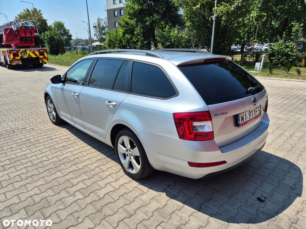 Skoda Octavia 2.0 TDI Style - 6