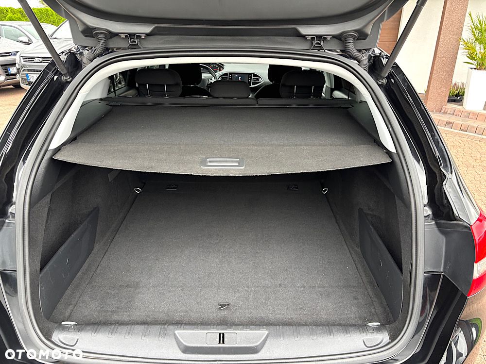 Peugeot 308 1.6 e-HDi Allure S&S - 32