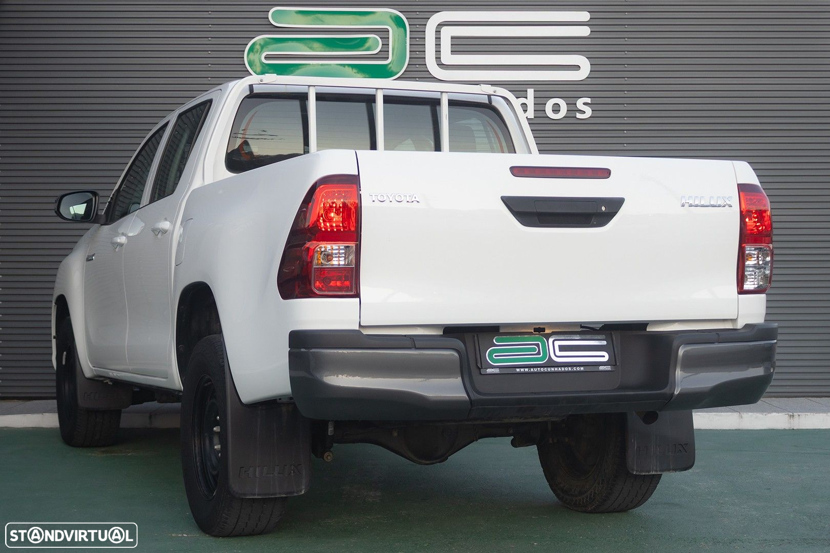 Toyota Hilux 2.4 D-4D 4WD CD CM - 4