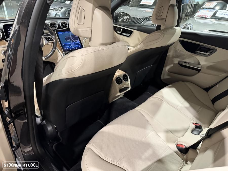 Mercedes-Benz C 300 e Avantgarde - 28