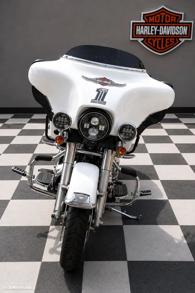 Harley-Davidson Street Glide - 2