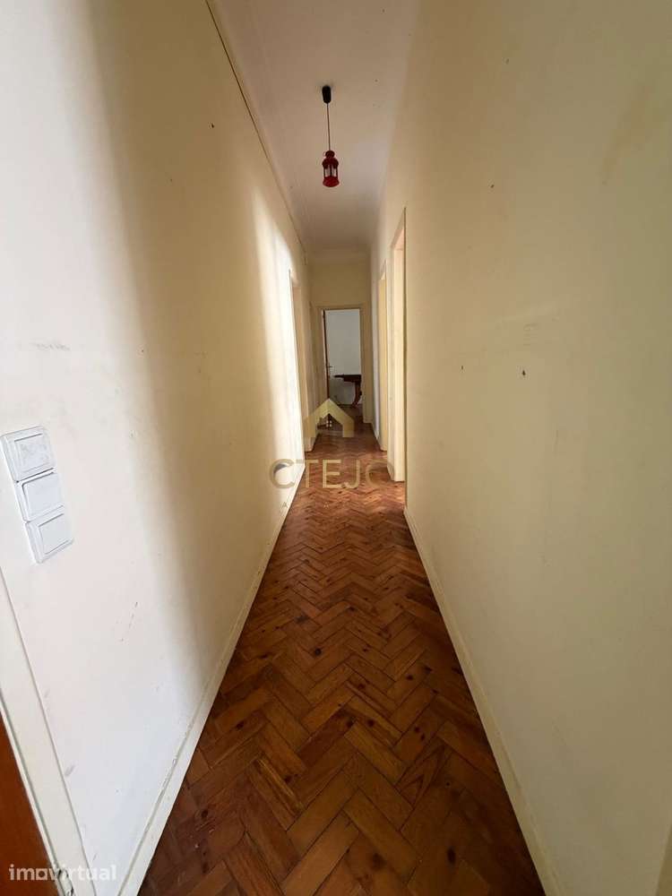 Apartamento T3 com vistas urbanas em Penha de França, Lisboa - Grande imagem: 4/18