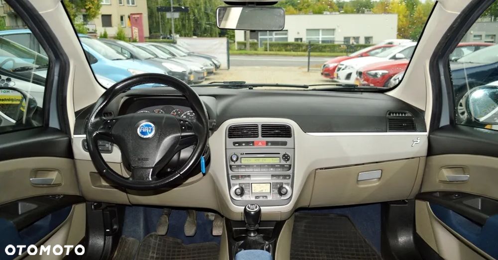 Fiat Grande Punto - 25