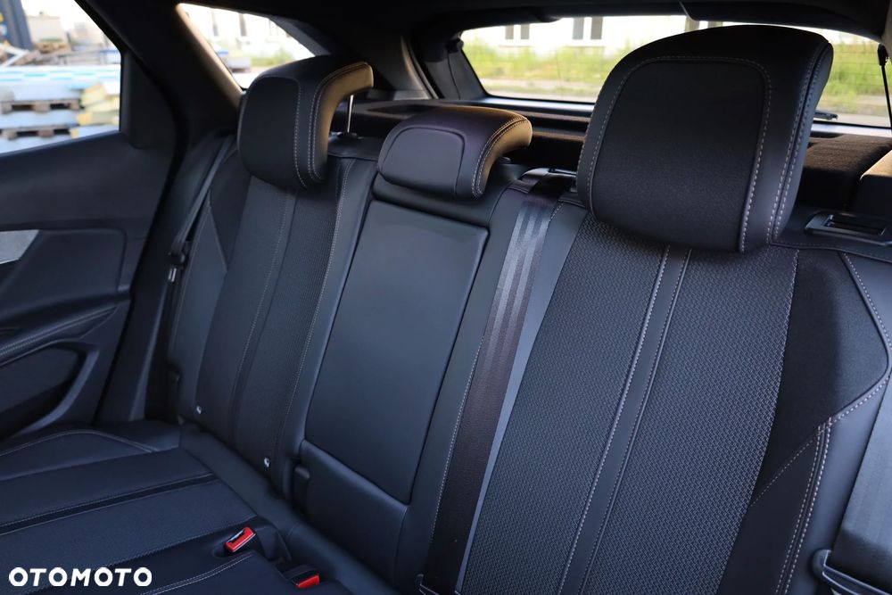 Peugeot 3008 225 e-EAT8 GT Pack - 25
