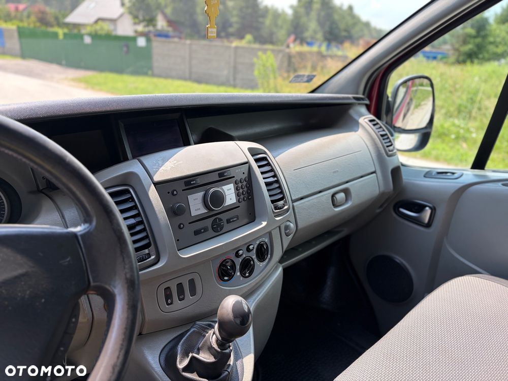 Opel Vivaro L2H1 2.9t - 24