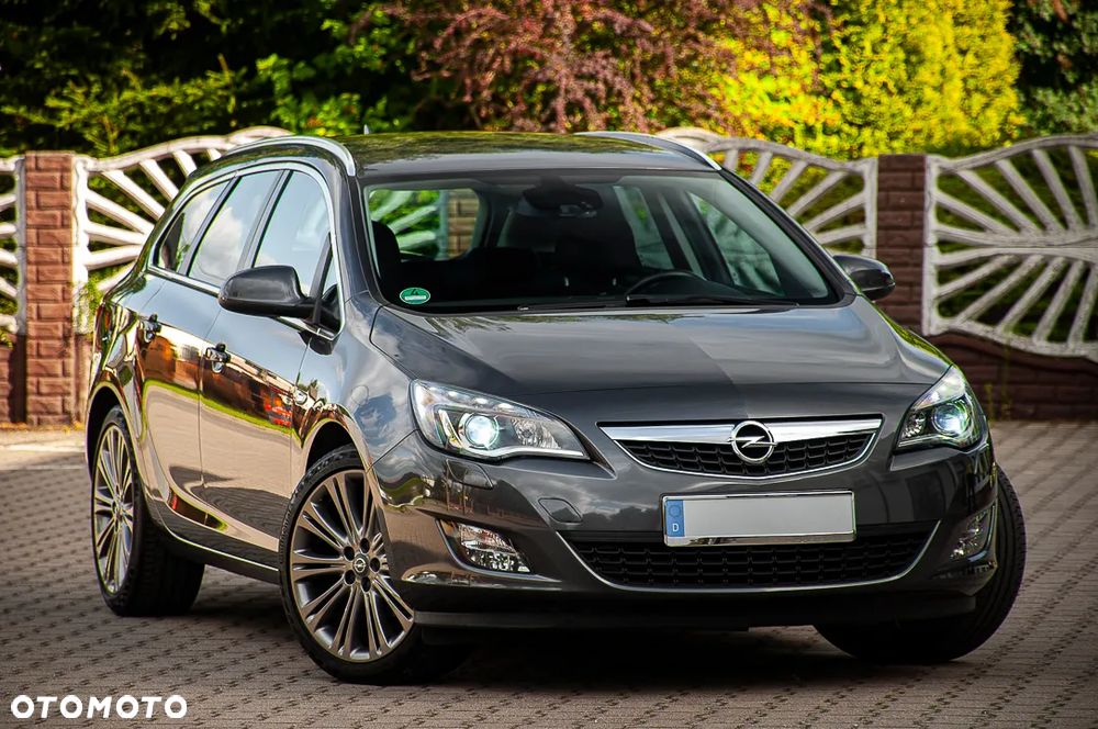 Opel Astra 1.6 Turbo Edition - 18