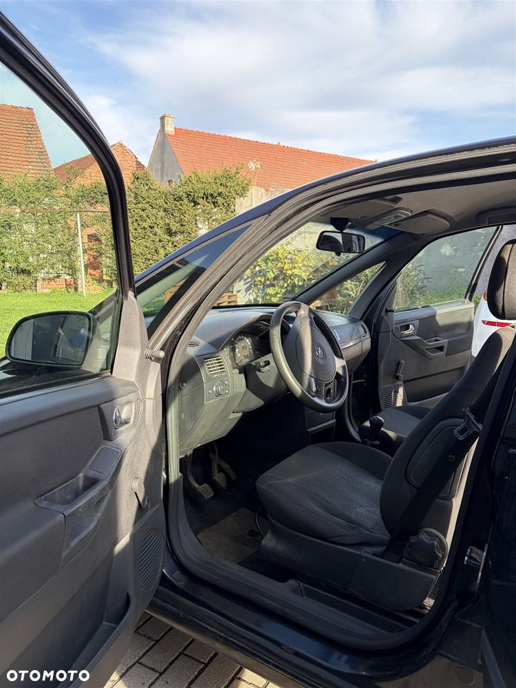 Opel Meriva 1.6 Essentia - 13